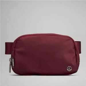 Lululemon EBB - Red Merlot